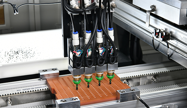 Flexible pendulum automation equipment